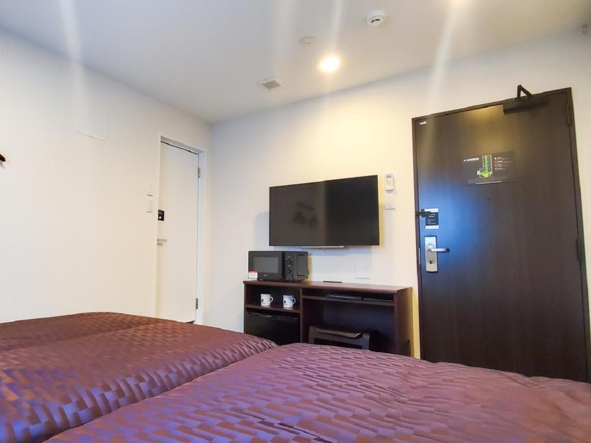 HOTEL LiVEMAX Yokohama Stadium Mae Eksteriør billede