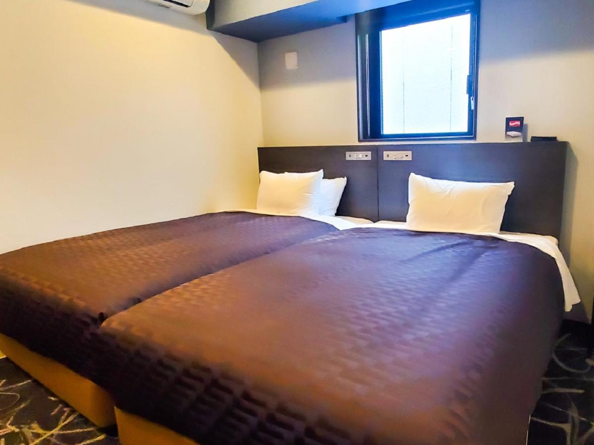 HOTEL LiVEMAX Yokohama Stadium Mae Eksteriør billede